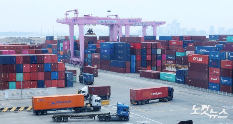 한미, 무역협상 타결…"한 상호관세 25%→15%"