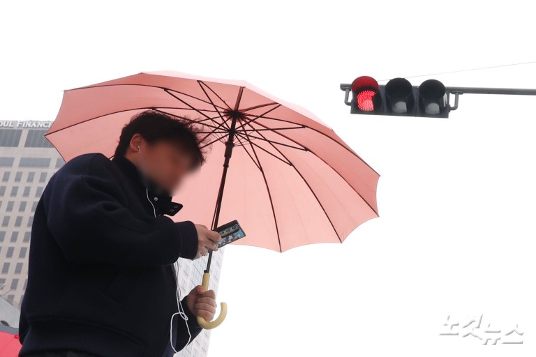 황사비 내리는 서울