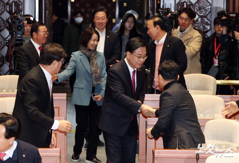 국민의힘, 내란전담재판부 특별법 상정 항의