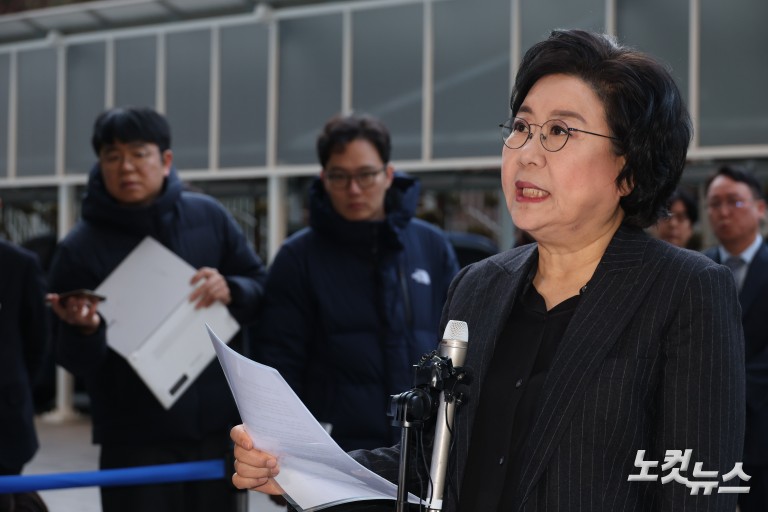 고개숙인 이혜훈 "내란, 민주주의 파괴 불법행위…실체파악 못했다" 사과