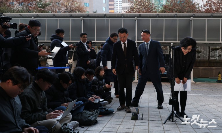 고개숙인 이혜훈 "내란, 민주주의 파괴 불법행위…실체파악 못했다" 사과