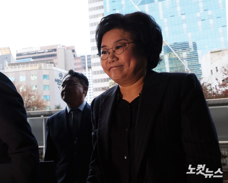 고개숙인 이혜훈 "내란, 민주주의 파괴 불법행위…실체파악 못했다" 사과