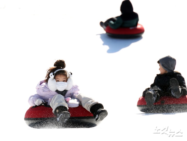 뚝섬·잠원·여의도, '한강공원 눈썰매장' 3곳 오늘 동시 개장