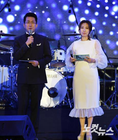 CBS뉴스 부활 30주년 감사 콘서트, 진행 맡은 김용신-박재홍 아나운서 - 노컷뉴스