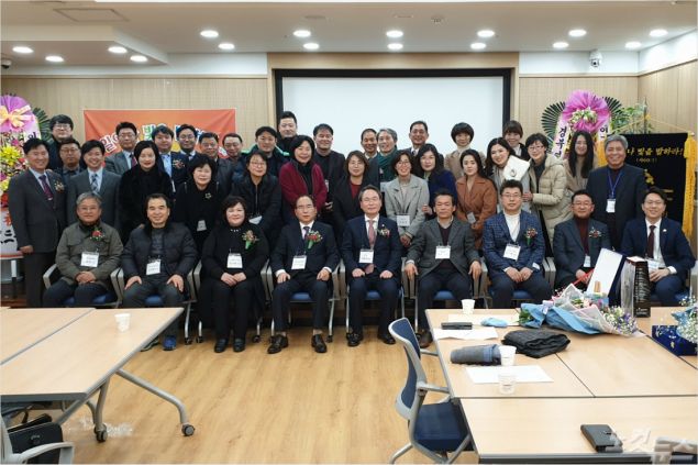 영일만CBMC는 6일 더조은요양병원 강당에서 정기총회 및 회장 이취임식을 개최했다. (사진=포항CBS)
