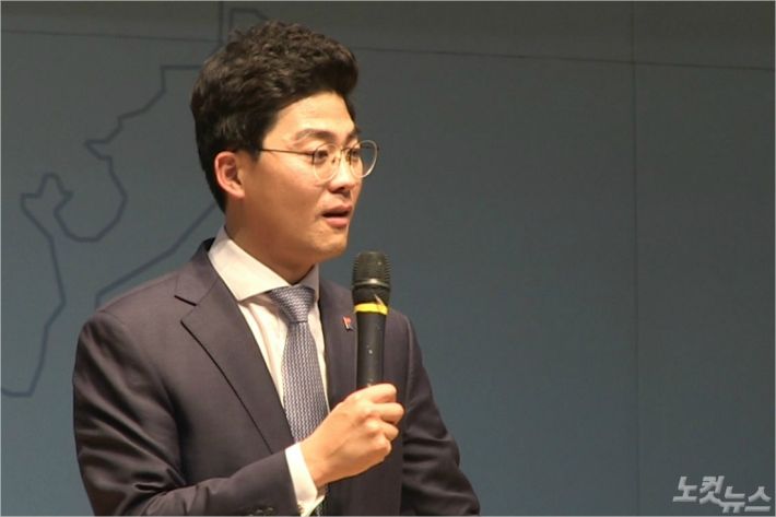 이번 부흥성회 강사로 나선 강화하늘중앙감리교회 박윤호 목사.