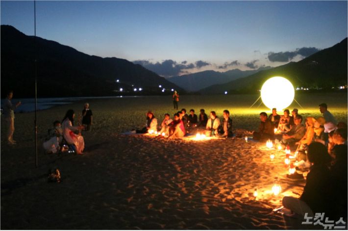 하동 섬진강 평사리 달마중. (사진=경남도청 제공) 