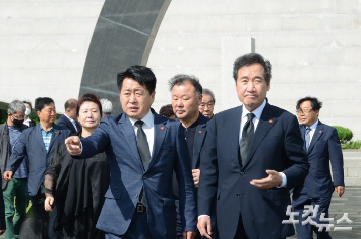 오영훈 의원과 이낙연 후보가 4.3평화공원을 방문한 모습