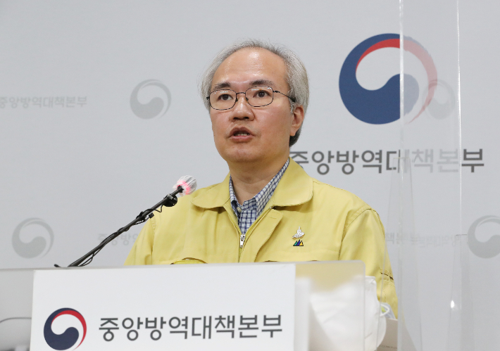코로나19 브리핑하는 권준욱 중앙방역대책부본부장. 연합뉴스