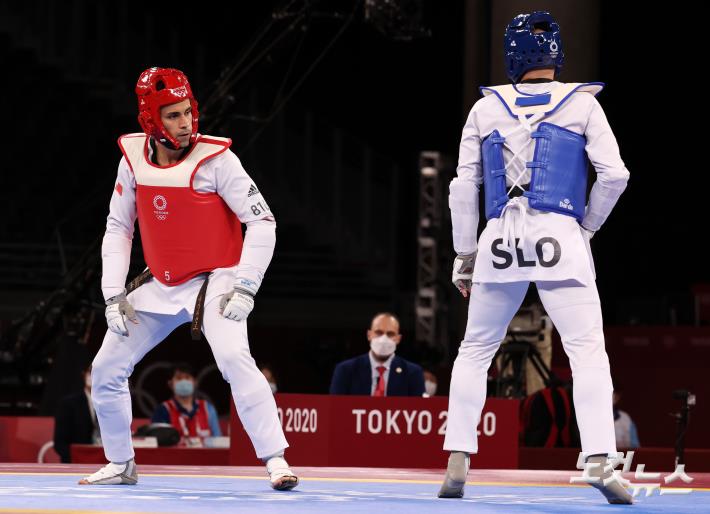 태권도 경기 출전한 