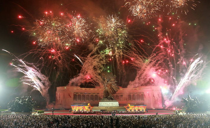 북한이 27일 평양 조국해방전쟁승리기념탑 앞에서 제7차 전국노병대회를 열었다고 조선중앙통신이 28일 보도했다. 연합뉴스