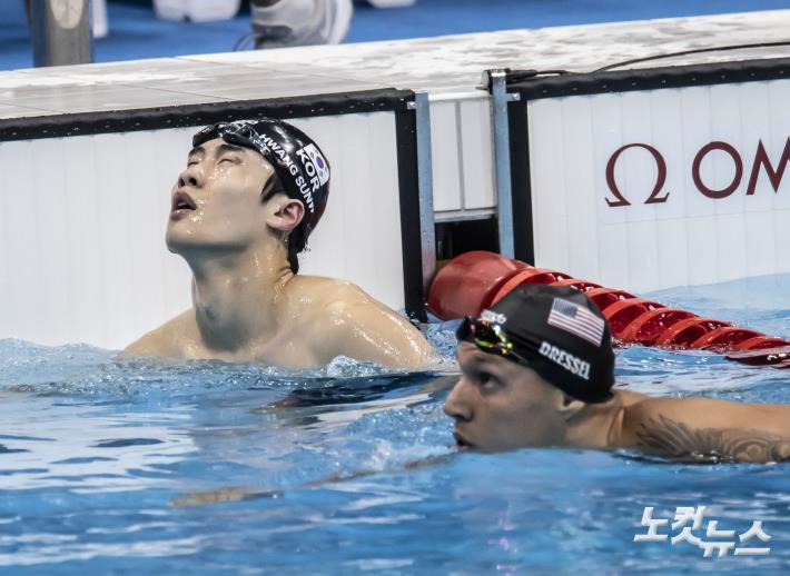 준결승 마친 황선우와 드레셀