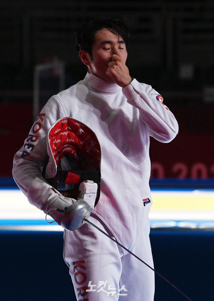 도쿄올림픽 펜싱 남자 에페 단체전 4강전에서 아쉽게 결승 진출이 무산된 한국 대표팀 박상영. 올림픽사진공동취재단