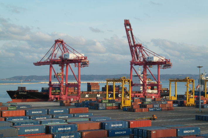 포항 영일만항 야드. 경북도 제공