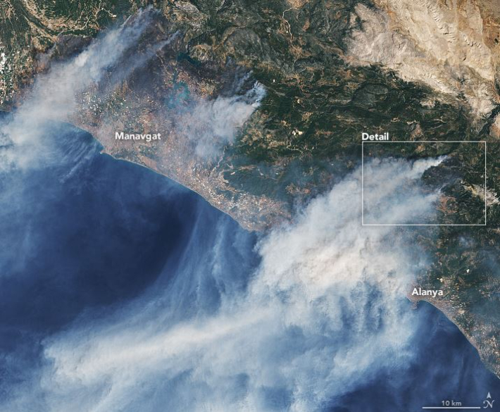 NASA는 지난달 31일 랜드셋8(Landsat 8) 위성에 장착한 OLI(Operational Land Imager)로 촬영한 터키 남부 지역의 화재 모습을 사진으로 공개했다. NASA제공