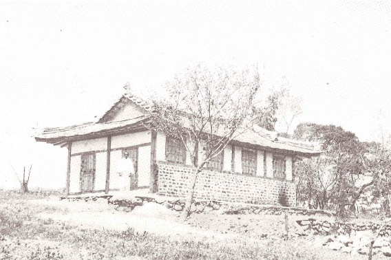 송모리 성바르나바교회(1938). 평화를일구는사람들 제공.
