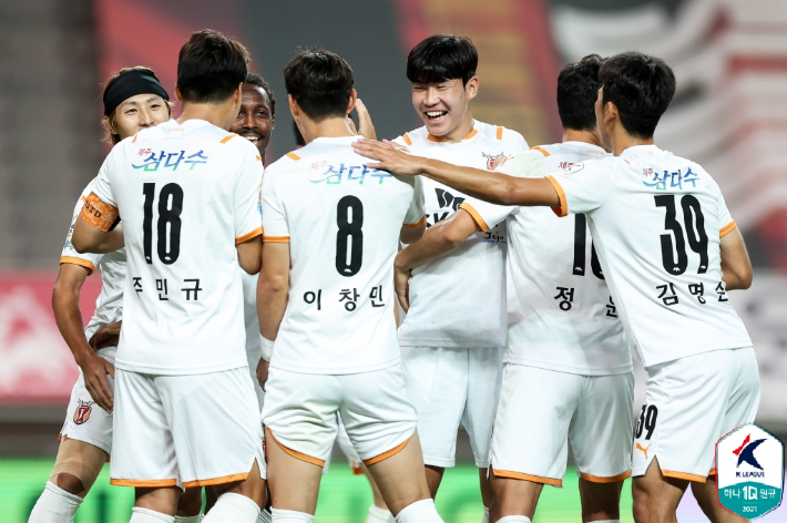 제주가 13경기 만에 승리를 거뒀다. 한국프로축구연맹 제공