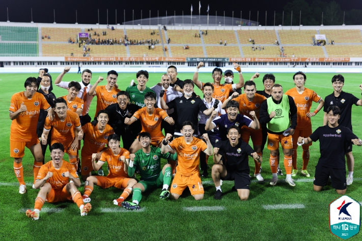 강원FC. 한국프로축구연맹 제공