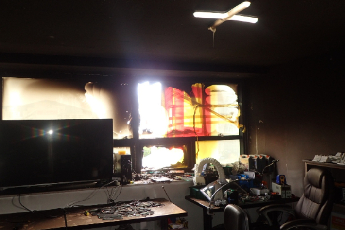 26일 오전 11시 4분 부산 동래구 사직동 한 학원 건물에서 불이 나 10여분 만에 꺼졌다. 부산소방 제공 