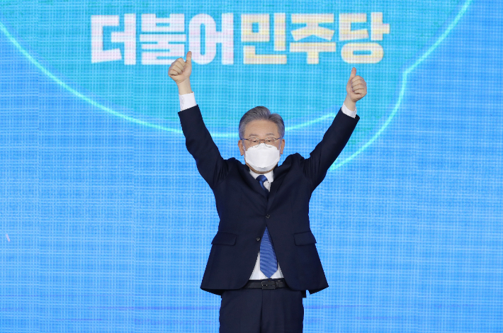 민주당 대선 후보로 확정된 이재명 경기도지사. 연합뉴스