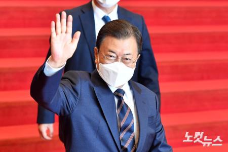 시정연설 마친 문재인 대통령