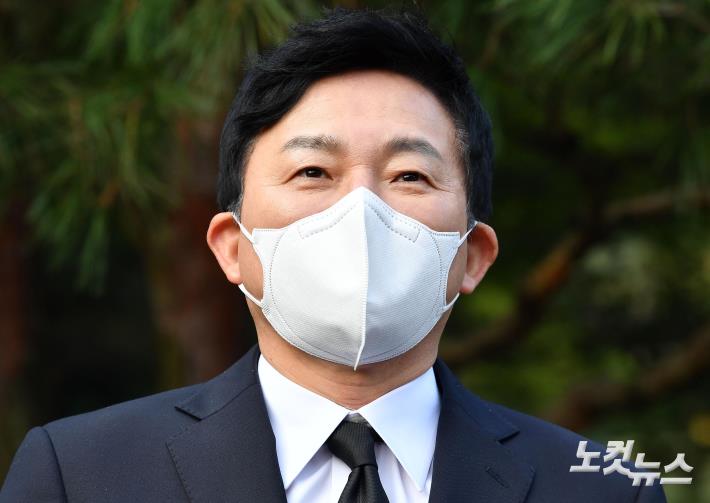 박정희 묘소 참배 마친 원희룡