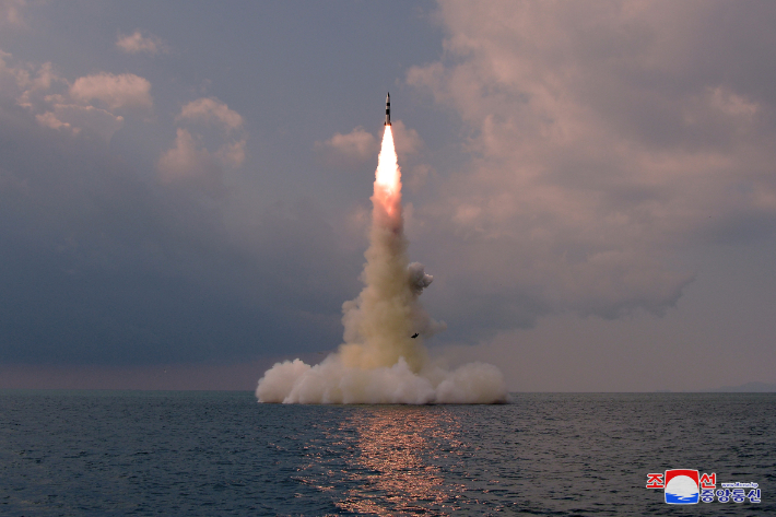 북한이 지난 19일 시험발사한 잠수함발사탄도미사일(SLBM). 연합뉴스