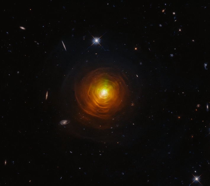 올해의 핼러윈 천체사진-악마의 눈. 허블우주망원경센터 제공