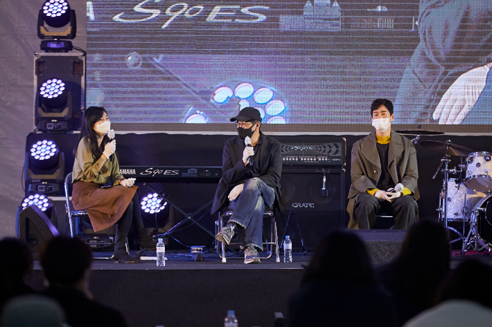 지난 달 23일 강릉대도호부관아 내 관아극장에서 '봄날은 간다' 개봉 20주년 기념 특별 행사가 진행됐다. 강릉국제영화제 제공 