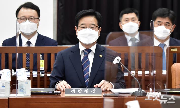 정보위 경찰청 국감 출석한 김창룡 경찰청장