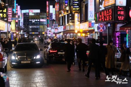 활기찬 저녁 시간