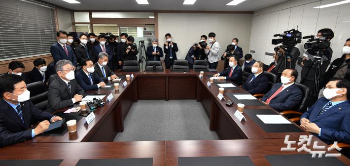 이재명 민주당 대선후보, 한국교회총연합회 방문