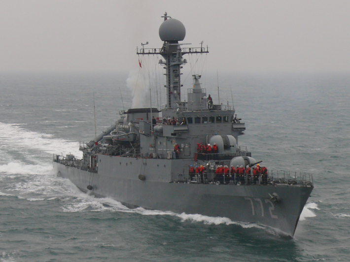 2010년 북한 어뢰 공격으로 침몰한 천안함(PCC-772) 기동 모습. 해군 제공