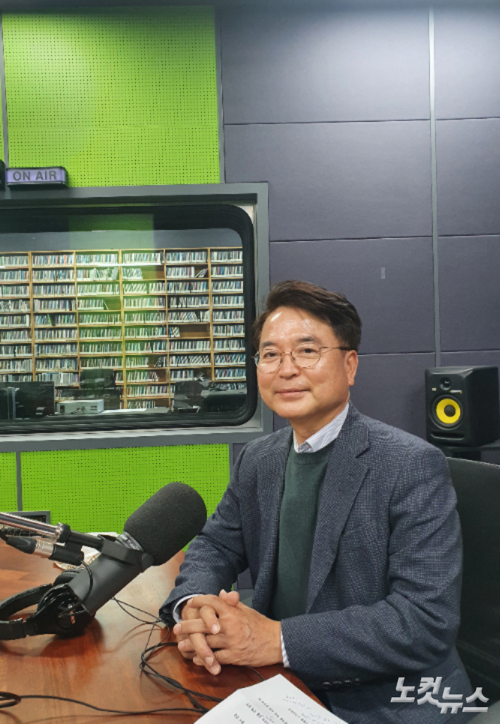 강원창조경제혁신센터 육동한 이사장. 강민주 PD.