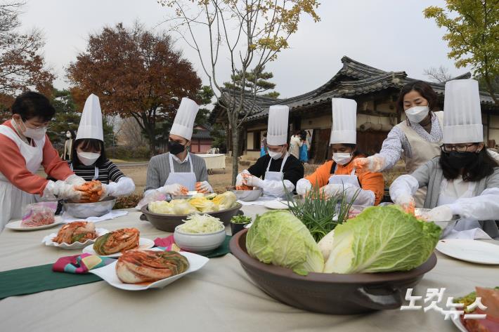 오촌댁에서 만나는 겨울맞이 풍속