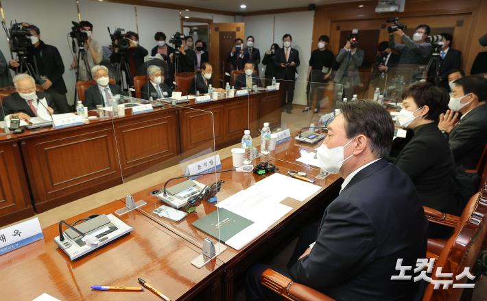 윤석열 국민의힘 대선후보, 한국경영자총협회와 간담회