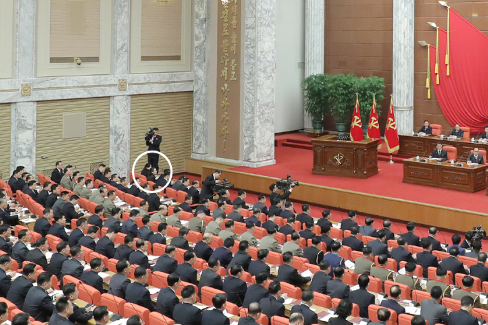 회의장 제일 앞줄에 앉아 참석한 김여정 당 부부장. 뉴스원 제공