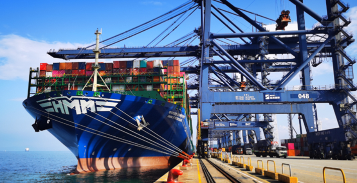 전국해상선원노동조합연맹(이하 선원노련)은 3일 '코로나를 핑계로 더 이상 선원을 고립시키지 마라!'라는 제목의 성명서를 내고 선원 육상 상륙 허용을 촉구했다. HMM 제공