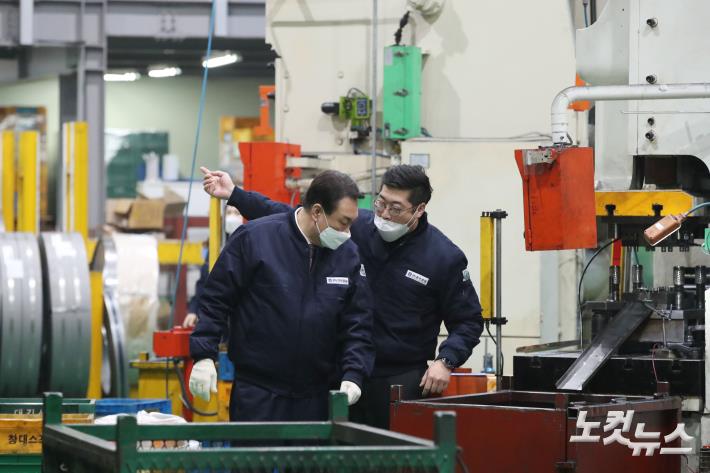 중소기업 현장 찾은 윤석열