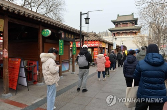 코로나19 전수 조사에 돌입한 중국 톈진의 모습. 연합뉴스