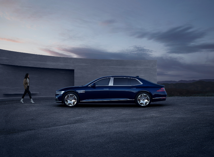 제네시스 G90 롱휠베이스. 제네시스 제공