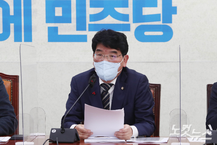 더불어민주당 박완주 정책위의장. 윤창원 기자