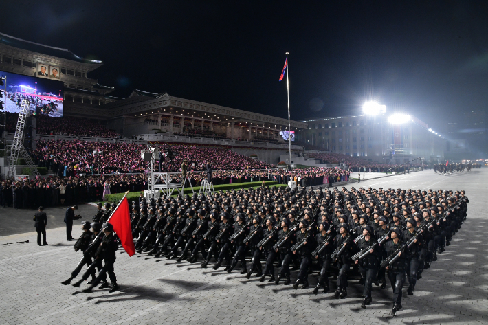 지난해 9월 9일 정권 수립 73주년을 기념해 열병식을 개최했던 모습. 뉴스1 제공