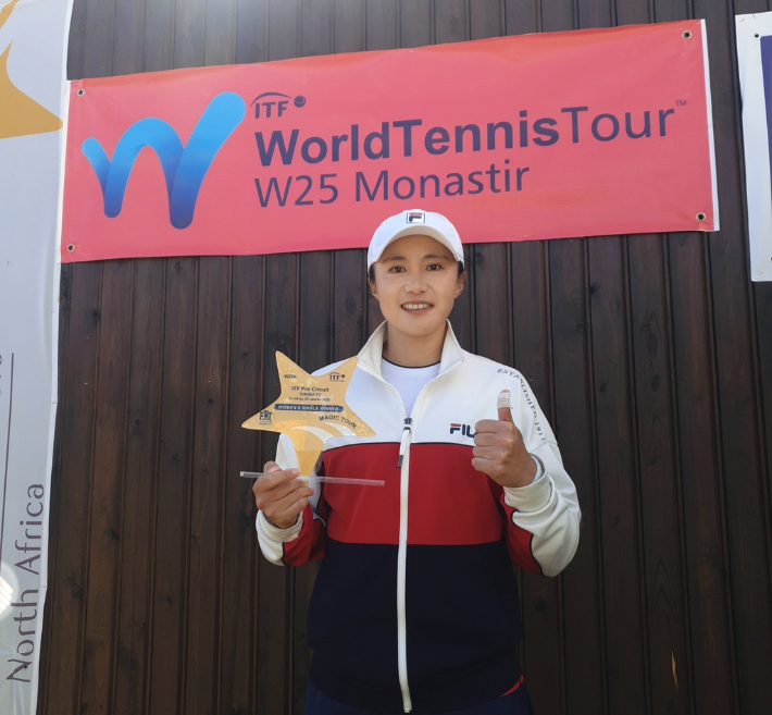 한국 테니스 여자 단식 간판 한나래. 라이언컴퍼니