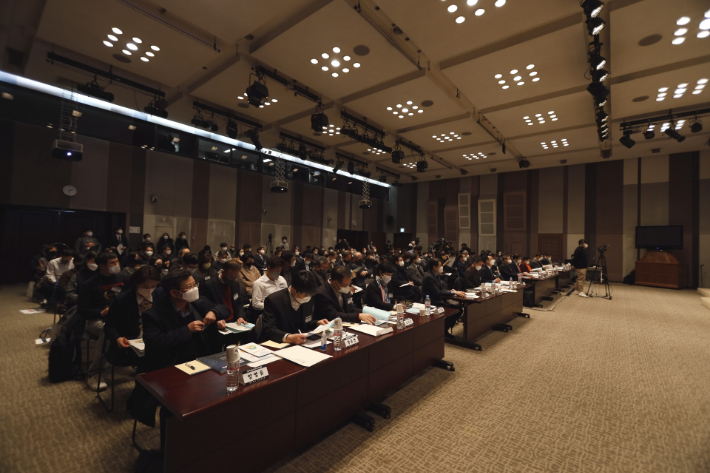 한국전문대학교육협의회 후원으로 진행된 '고등직업교육 발전 대토론회'에 참석한 교육계 관계자들. 노컷TV 홍호준PD