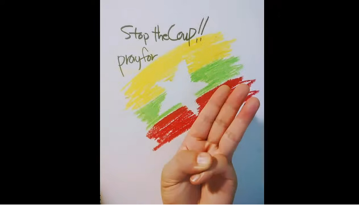 미얀마 민주화 운동을 지지하는 전 세계 시민들은 세 손가락을 펼쳐 연대의 뜻을 밝히기도 했다. 