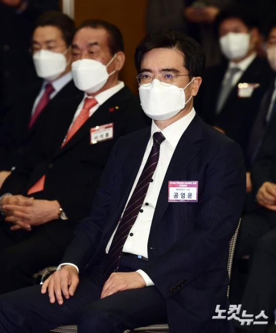 대한상의 대선후보 초청 특별강연 참석한 공영운 현대차 사장