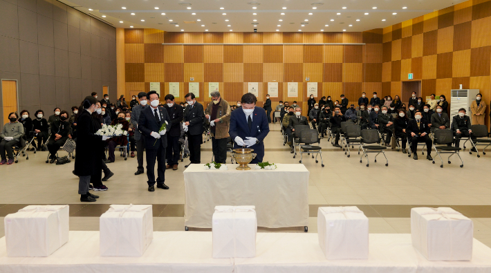 10일 열린 4.3희생자 발굴유해 신원확인 보고회. 제주도 제공