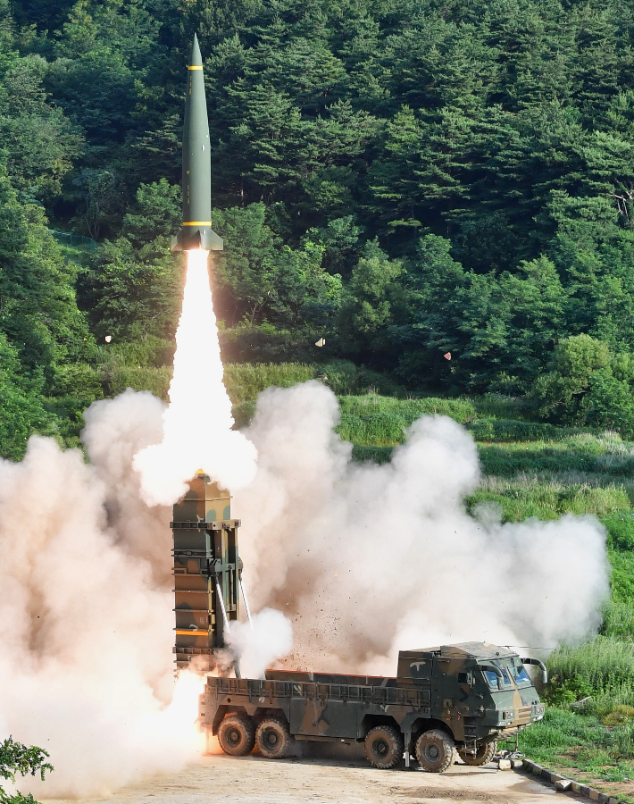 2017년 한미연합 탄도미사일 사격훈련 당시 현무-2 탄도미사일 발사 모습. 합동참모본부 제공