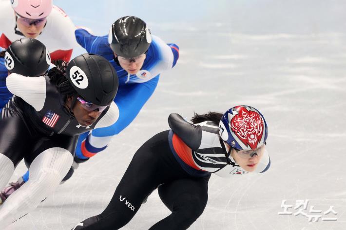 압도하는 이유빈